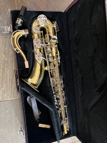 Yamaha YTS-23 Tenor Saxophone with case and mouthpiece. Made in Japan