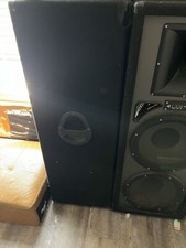 House Speakers Super Loud