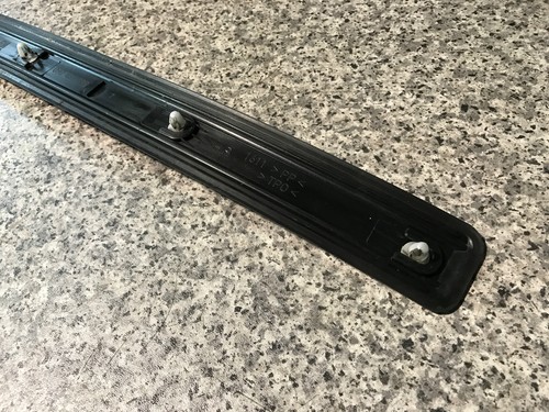 Vauxhall Omega (1999-2003) O/S/R Sill Carpet Cover Kick Panel Charcoal 090431698 - Foto 5 di 8