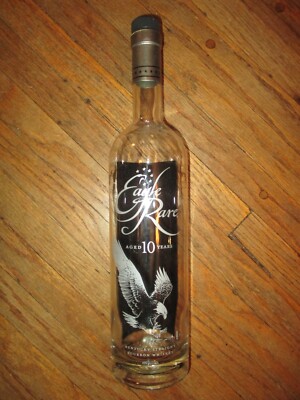 EAGLE RARE AGED 10 YEARS EMPTY GLASS BOTTLE Bourbon Whiskey Buffalo Trace
