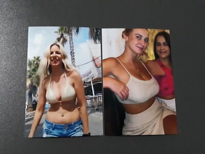  MODEL  2 Fotos  10 x15 cm Format  Photo ×1438