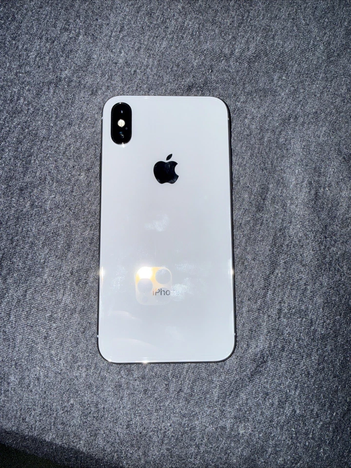 Apple iPhone X 64 GB plateado Foto 2 de 2