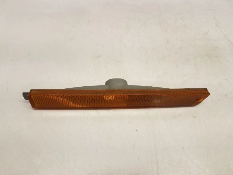 1996-99 Saturn S Series (Sedan) Drivers Left Side Marker - Image 2 of 3