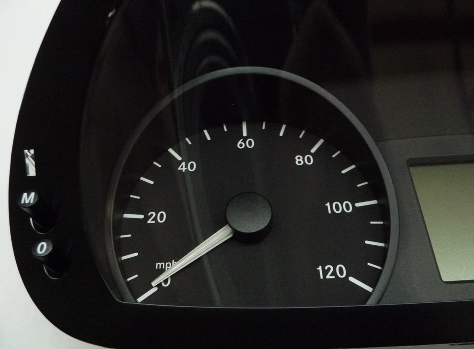 2010-2018 Mercedes Benz Sprinter 2500 3500 Instrument Cluster A9069008103 OEM A1 - Image 2 of 4