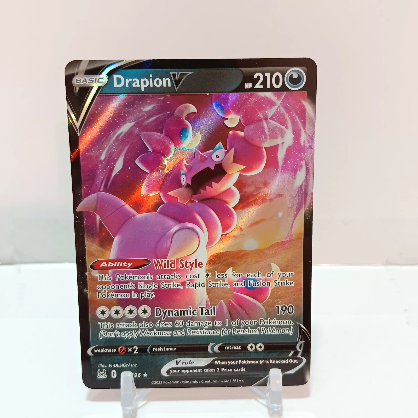 Pokémon Drapion V 118/196 NM Lost Origin