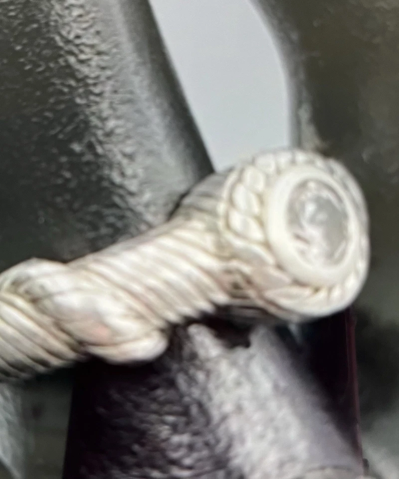 Beautiful Judith Ripka Sterling Silver Ring Size 7. - Image 2 of 4