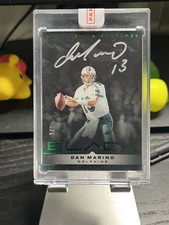2023 Panini Black - Spotlight Signatures Dan Marino Emerald 5/5 Auto On-Card!