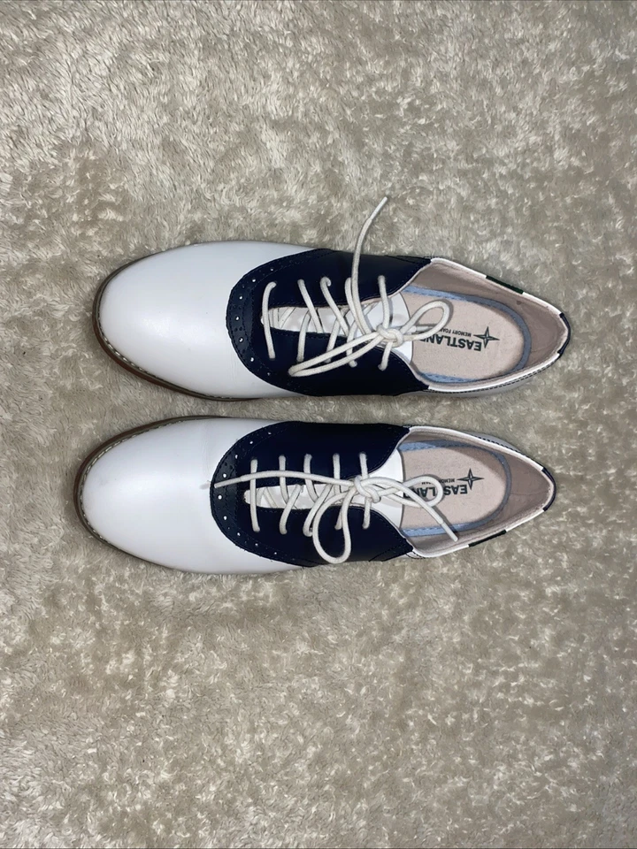 Zapatos Oxford Eastland Sadie de cuero para mujer azul marino/blanco, sillín de espuma viscoelástica 11M Foto 3 de 4