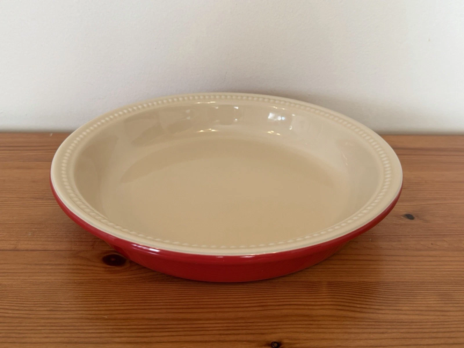 Le Creuset Red / Cream Round Stoneware 1.6L Pie Dish LARGE - NEW