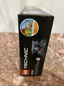 LEGO TECHNIC: Street Motorcycle 42036