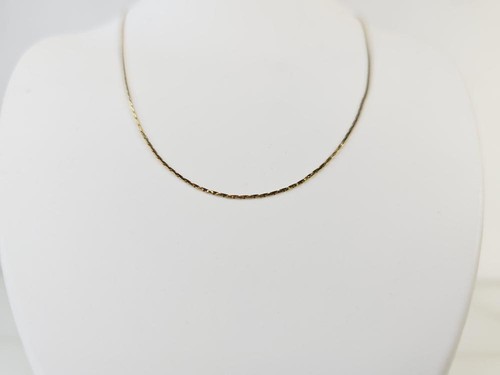 18" 14K Yellow Gold Triangle Link Chain Necklace 1.5G (AM1080507) - Picture 2 of 8
