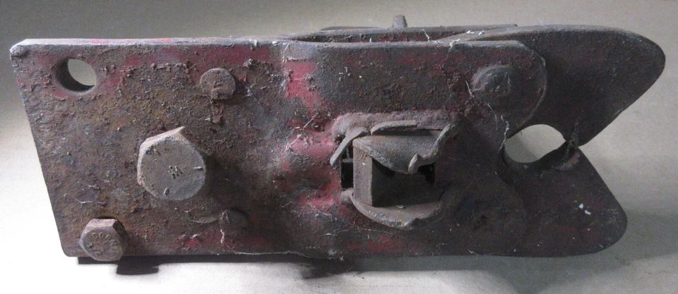 Vintage Tractor Wagon IHC MM JD Oliver Case AC Quick Release Hitch Picker Baler - Image 4 of 4