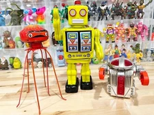 Wind Up Robot Toy Lot 