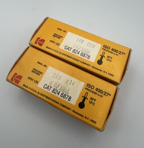 Kodak Vericolor 400, 120 Color Negative Film, Exp 03/1992 - Picture 2 of 3