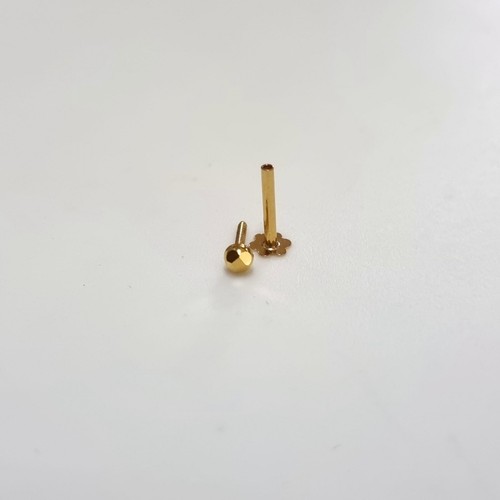 Genuine gold nose stud with screwback - Picture 2 of 6