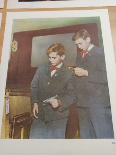 Soviet Vintage posters. Everyday life of school and pupils. 1950s USSR. 15 ## - Picture 22 of 24