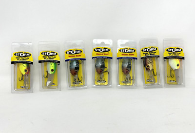 * STORM * WIGGLE & RATTLIN' FLAT WARTS ' MIXED LOT OF 7 ' BRAND NEW -- 2-3/8''