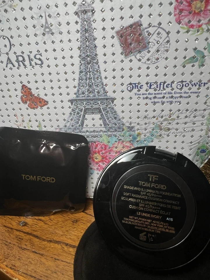 Base Tom Ford Shade & Illuminate Repuesto Compacto ~ 1.3 Marfil Desnudo ~ BNIS Foto 2 de 4