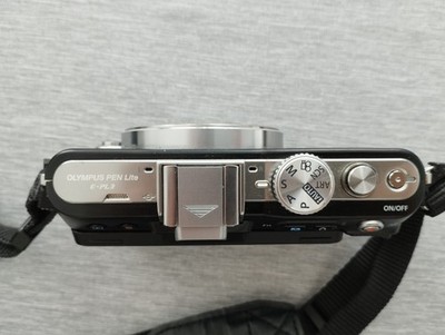 Olympus PEN E-PL3, Schwarz, Gut
