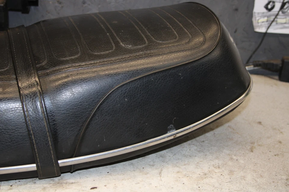 Suzuki GT250 1975 asiento del conductor delantero 2778 ABX Foto 2 de 4