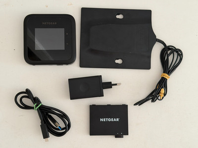 Netgear Nighthawk M6 PRO Mobile Router 5G WiFi 6 MR6450-100EUS