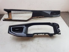 Volkswagen Taigo SUV 1.0 TSI 110 12V (DLAA) 2022 Dashboard List 2G1858415BP