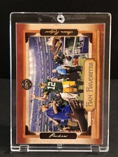 Aaron Rodgers - 2020 Panini Legacy Fan Favorites Insert Football Card