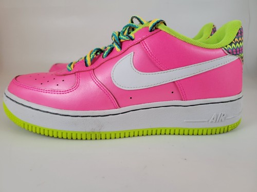 Nike Air Force 1 Low GS taglia 6Y (taglia 7,5 donna) rosa fluo bianco esplosione Volt - Foto 5 di 12
