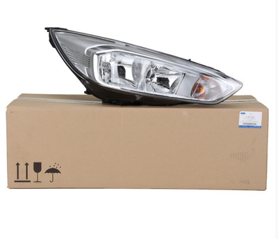 NEU FORD FOCUS C346 MK3 VORNE RECHTS SCHEINWERFER LHD 2060584 ORIGINAL