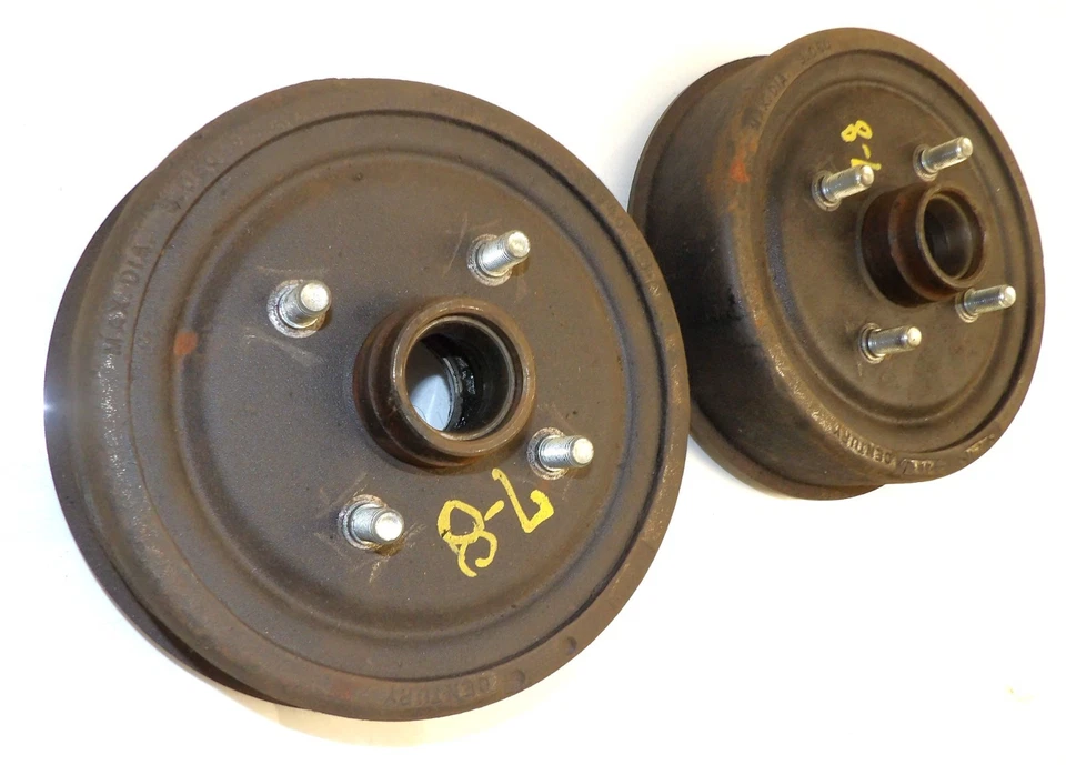 Ford Mustang Falcon 1967 1968 original 6 cilindros bujes de rueda delantera y nuevos tambores de freno de 9" Foto 2 de 4