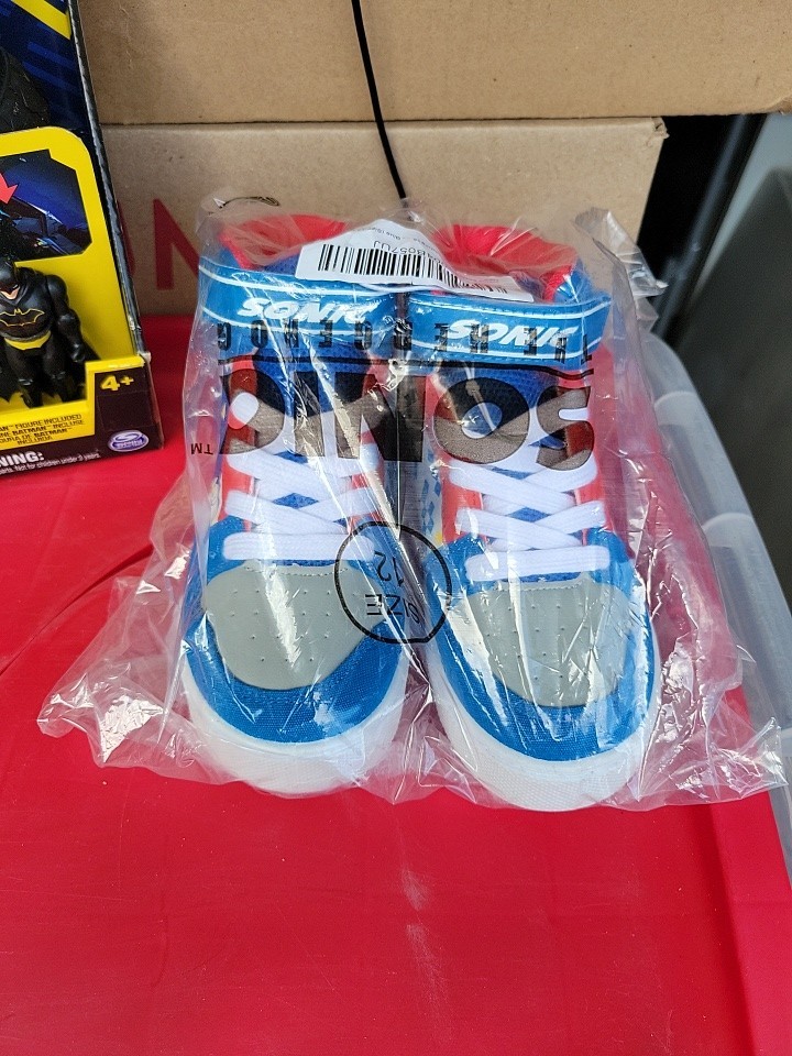 Sonic the Hedgehog High Top Athletic Kid's size 12 Shoes Multi-Color
