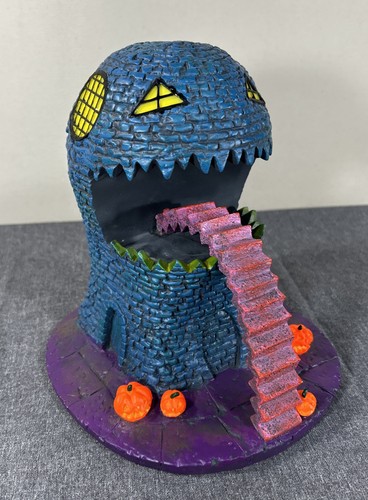 Nightmare Before Christmas Hawthorne Village Black Light Vintage Lizard House 8”