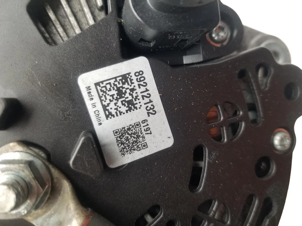 Volkswagen Passat Alternator 1968 Diesel 5 Speed Manual 2010 CBDC - Image 4 of 4