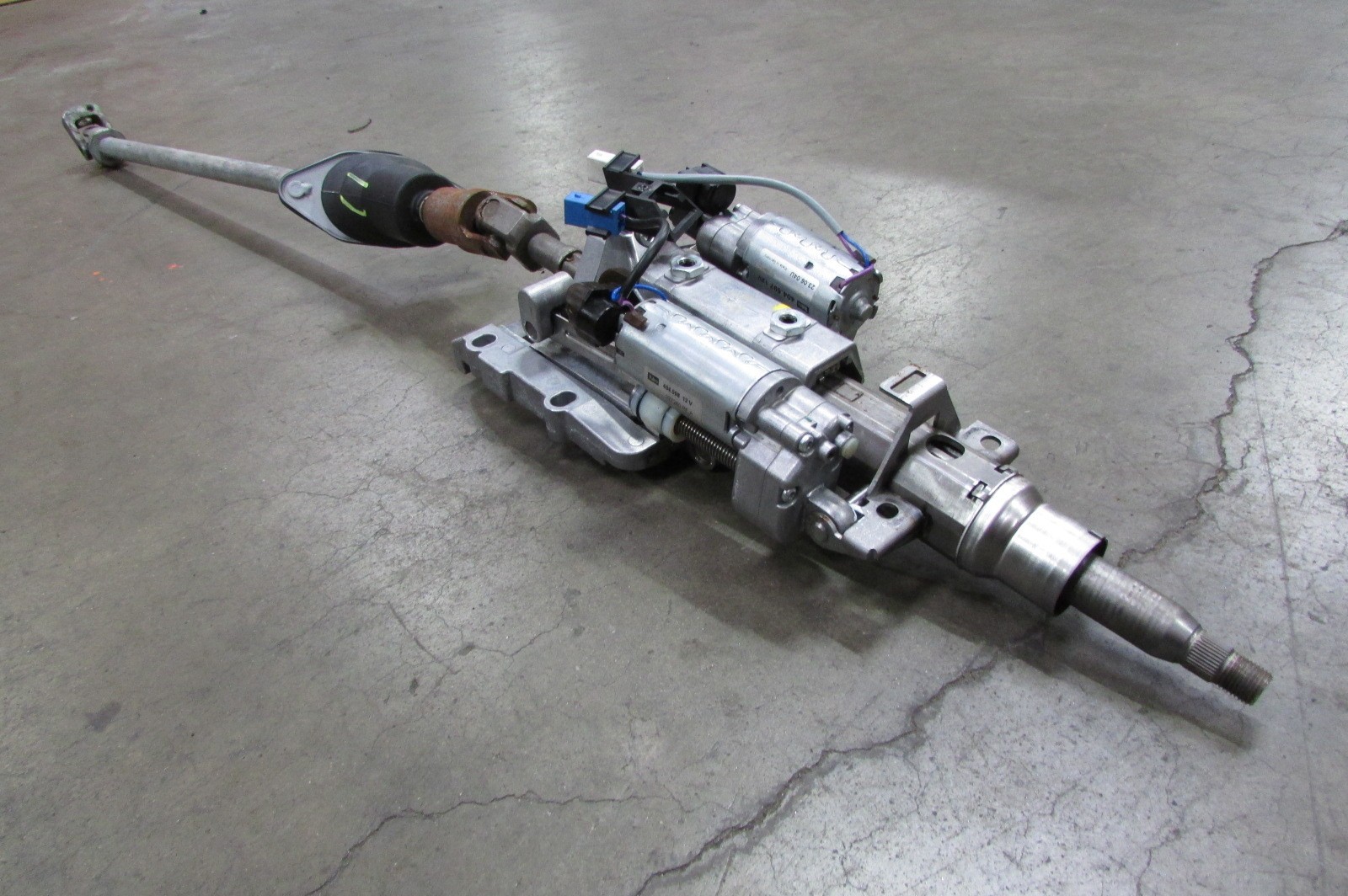 Maserati Quattroporte, Steering Column w/ Motors, P/N 208142