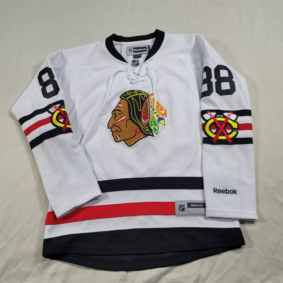 Reebok Chicago Blackhawks NHL White Official 2017 Winter Classic Team  Premier Jersey for Men (S)