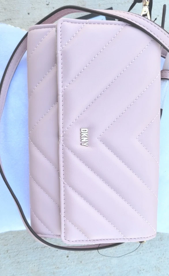 DKNY VERONICA WALLET ON STRING CROSSBODY PURSE CLUTCH 浅粉色 全新 带标签 — 第 3/4 张图片