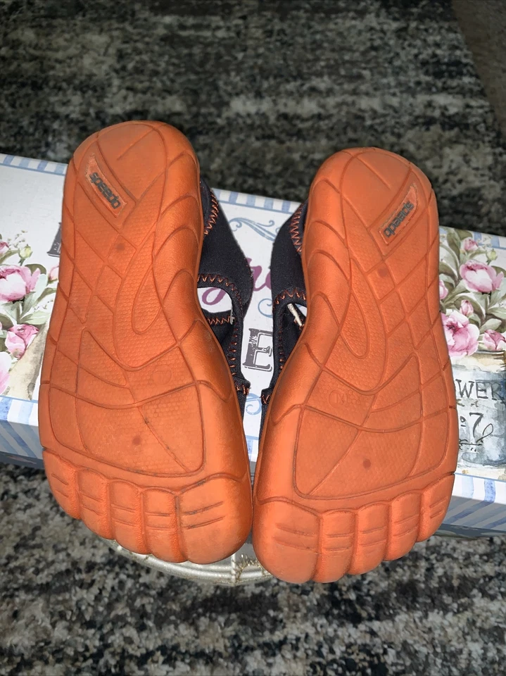 Speedo Niños Aqua Calcetines Agua Zapatos Gris y Naranja Talla XL Usados Foto 2 de 3
