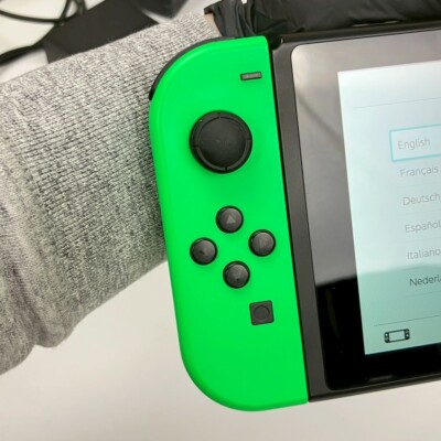 Nintendo Switch HAC-001 Low Serial Console Joy-Con Dock Region