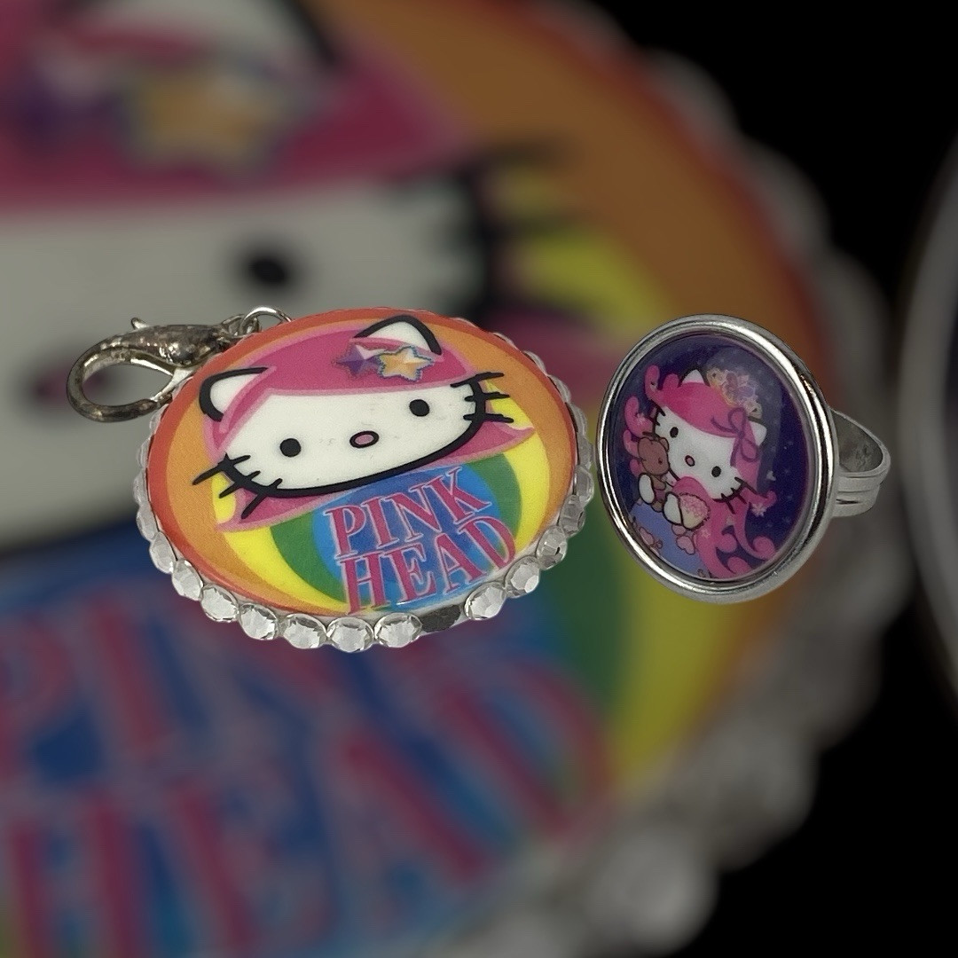 TARINA TARANTINO ハローキティ リング Vintage Tarina Tarantino Hello Kitty Pink Head Swarovski Charm