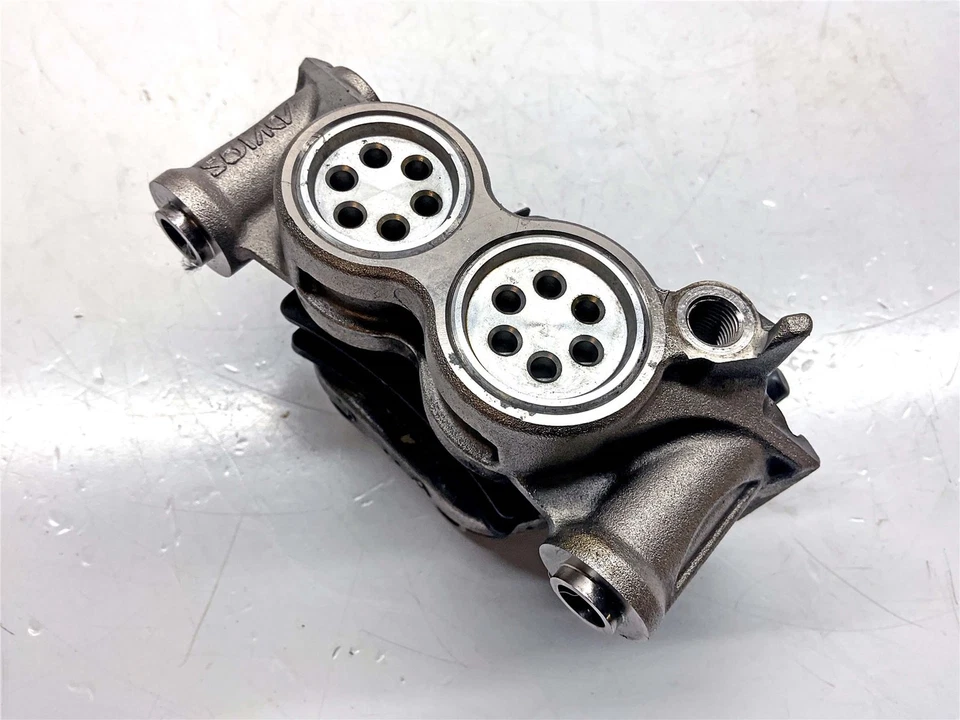 2015 Yamaha YZF R1M Front Brake Caliper Right - 2CR2580U0000 - Image 2 of 4