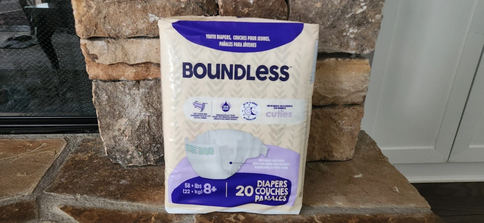 Cuties Boundless Diapers Size 8 Package of 20, Rare and Discontinued
Opens in a new window or tab