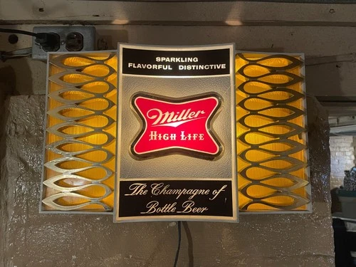VINTAGE BREWERIANA: Miller High Life Champagne of Bottle Beer Lighted Sign WORKS