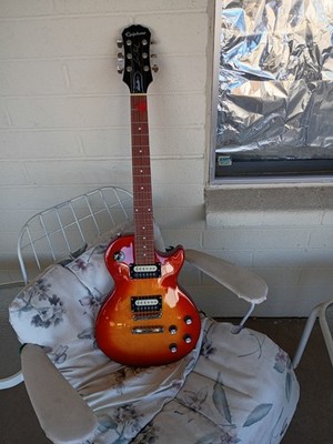 Epiphone Les Paul Special II Electric Guitar Sunburst 6-String Right-Handed