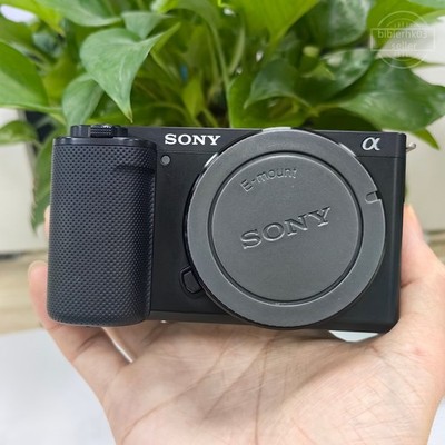 Sony ZV-E10 24.2MP 4K Video Mirrorless Camera Body with Accessories- 95% New