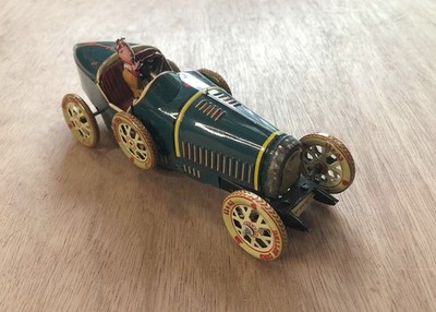 Vintage I-970 Bugatti T-35 Blech Reproduktion Racer mit Schlüssel. No Box