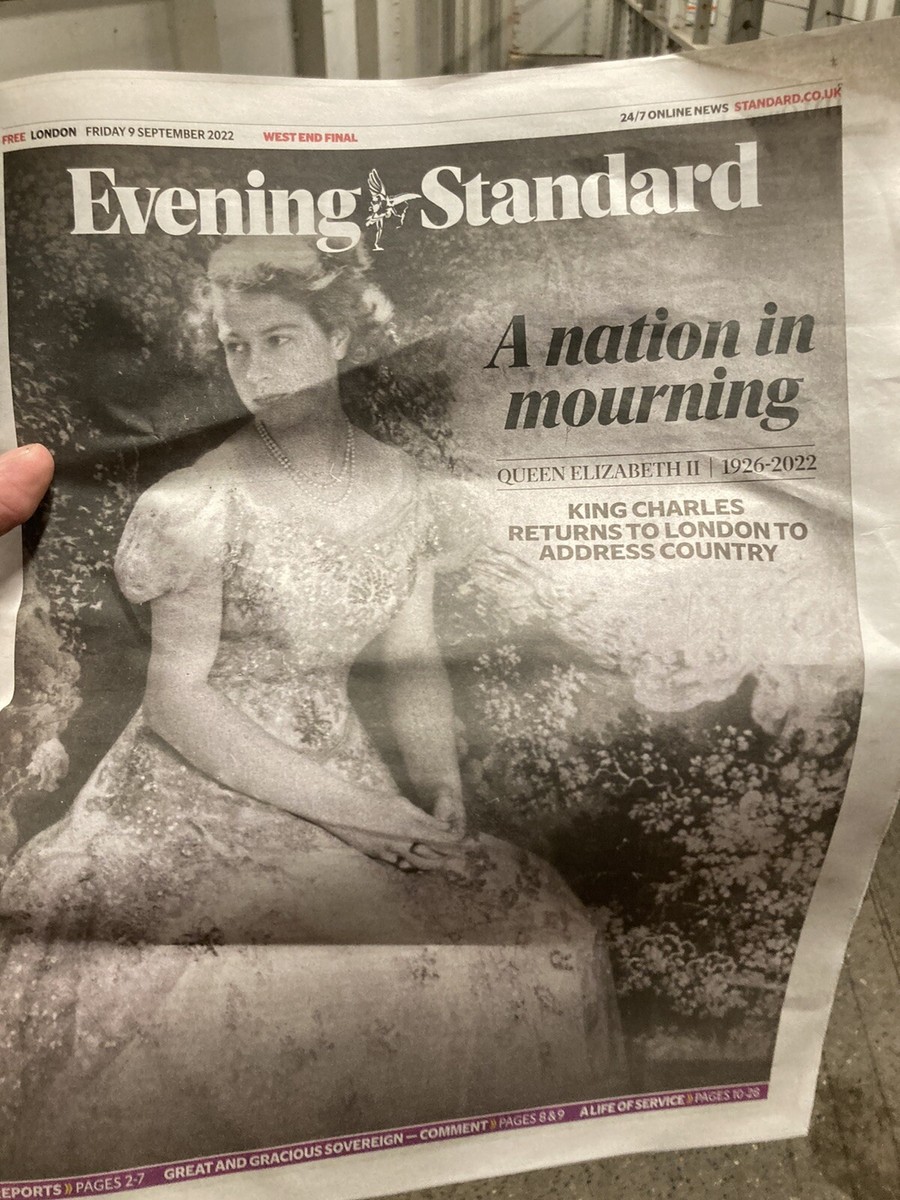 Evening Standard 英字新聞 エリザベス女王 9/9 Evening