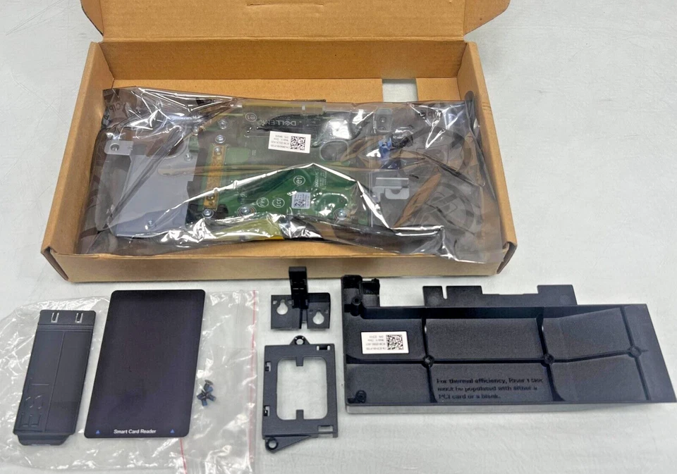 Dell EMC R440 XR2 Mini PERC RAID Controller Card Assembly Dell P/N:0JTH8Y/0MN5R8 - Image 3 of 4