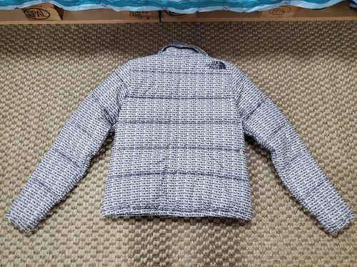 The North Face limited edition logo print puffer/bubble jacket XS black & white - Picture 6 of 10