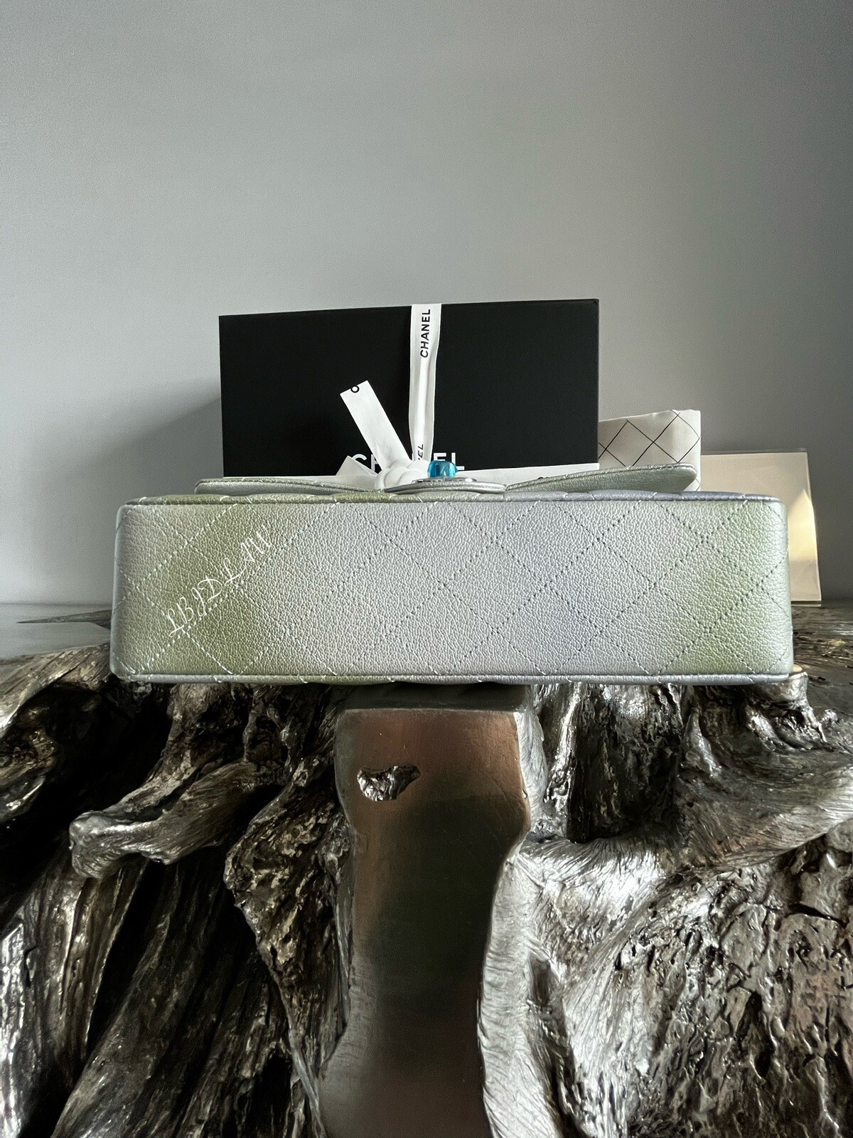 CHANEL 22C Silver Medium Classic Flap Iridescent Cloudy Goatskin Metallic Ombre image 5