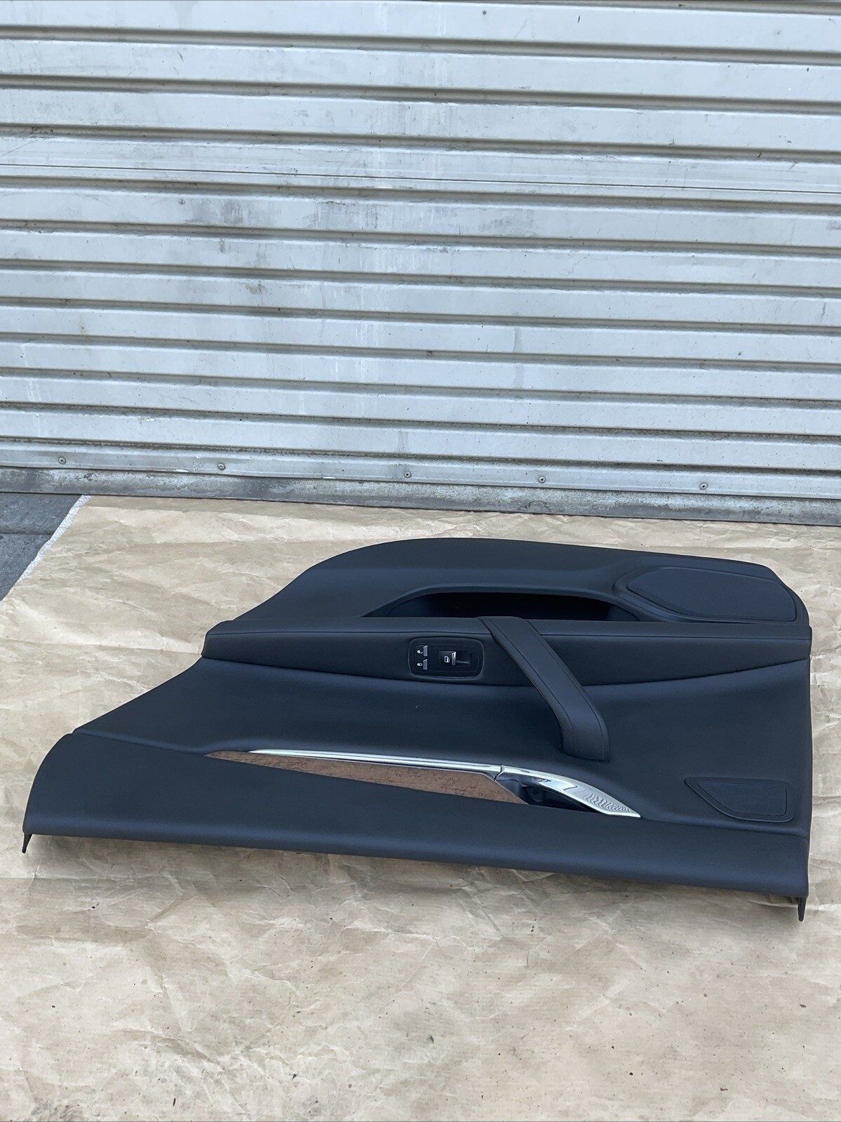 14-21 Maserati Quattroporte Rear Right Interior Door  Panel Leather Oem